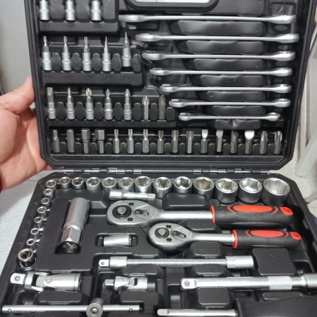 caisse 82 pcs