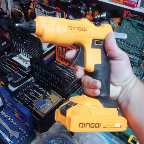 pistolet à colle