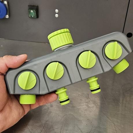 répartiteur de tuyau d'arrosage