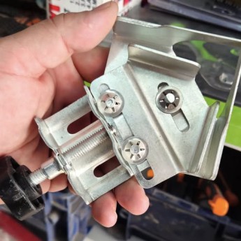 pince a angle pour bois