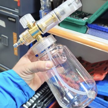 mousseuse transparente