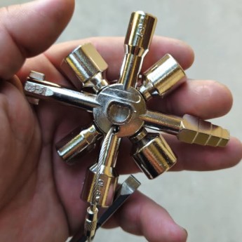 clés armoire universel